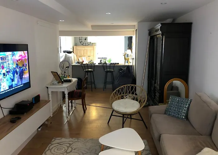 Agreable Maison De ,calme Avec Tous Les Commerces A 150m アパート *